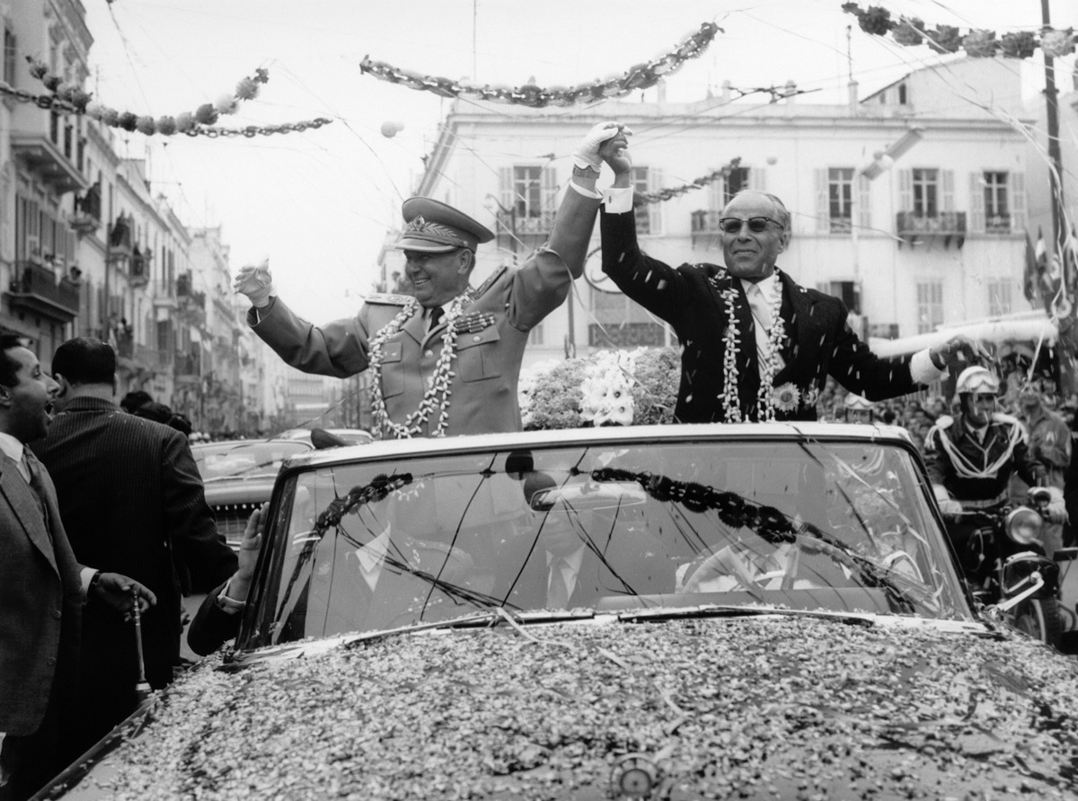 Presidents Tito and Bourguiba in car