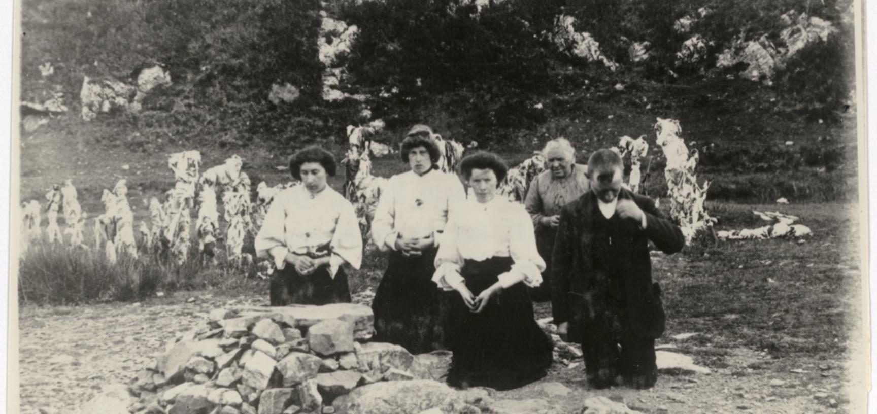 Group of pilgrims at Doon Holywell, Co. Donegal.