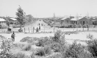 Nyanga, Cape Town, South Africa. Photograph by Bryan Heseltine. Circa 1949–1952. (Copyright Bryan Heseltine)