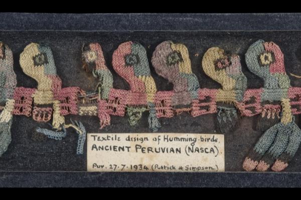 Textile fragment depicting hummingbirds, Ancient Peruvian (Nasca)