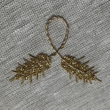 Goldwork harvest knot